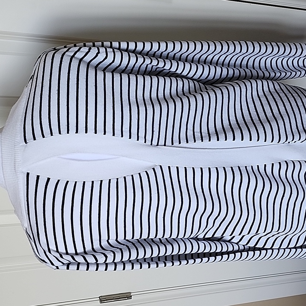 Cute back spring sweater